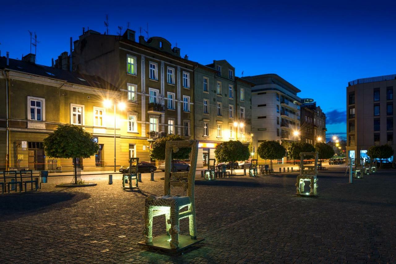 Apartment Far From Krakow